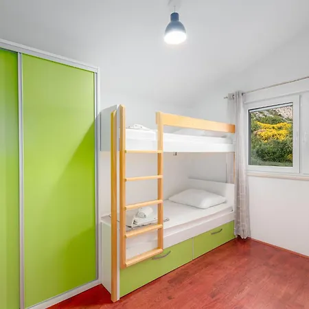 Lovely In With Kitchen