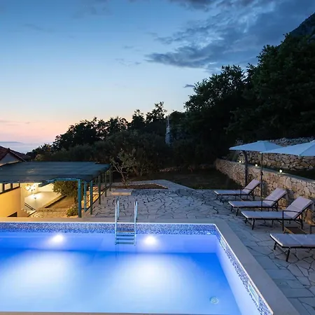 Two-bedroom In Omiš