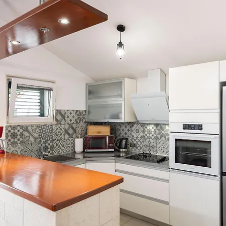 Lovely In With Kitchen Omis