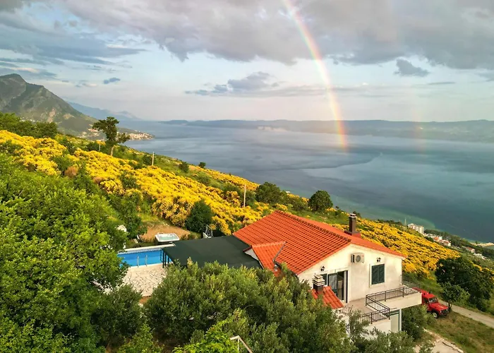 Two-bedroom In Omiš